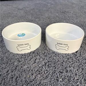 NWT Set of two white with black dainty print “good dog” and a bone food bowls